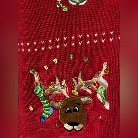 Crystal-Kobe Vintage Christmas Sweater - Picture 7 of 9